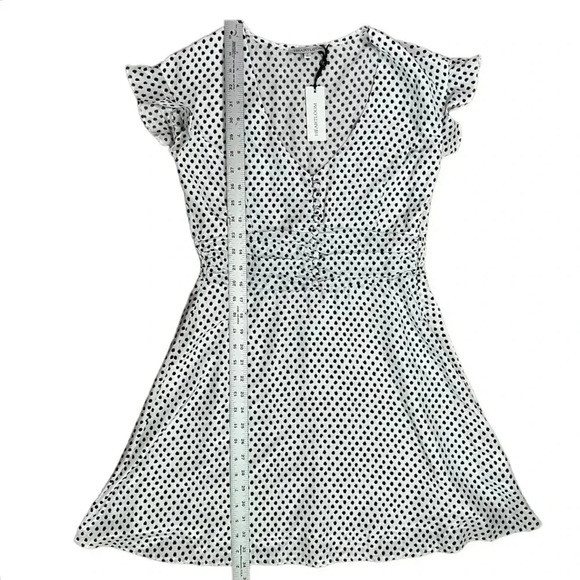 HEARTLOOM Black/White Polka Dot Dress sz S Fit & Flare V-neck Lined Short - Picture 6 of 10